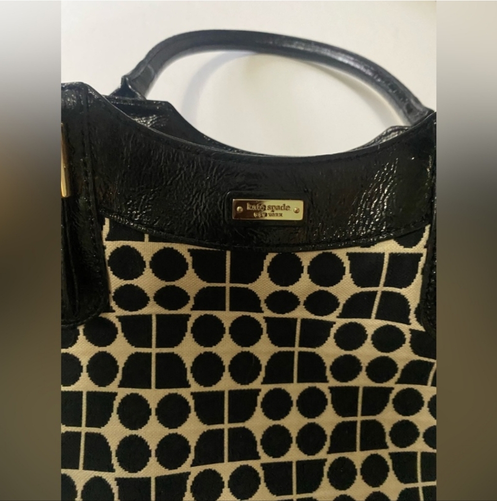 Kate Spade Vintage Rare Black & Yellow Handbag (EUC) - Picture 3 of 16
